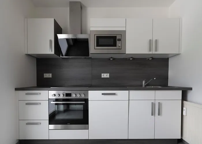 로맨틱 레지던츠 4*